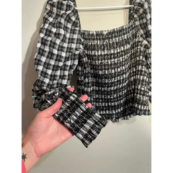 H&M Black and White Plaid Shirred Square Neck Puff Sleeve Top - Picture 6 of 8